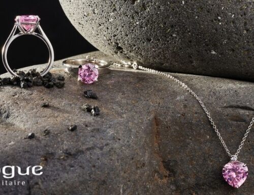 Η σειρά Pink Zircon χαρίζει Christmas vibes και elegance στο στιλ μας